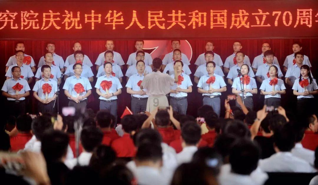 电视剧超时空罗曼史讲的是什么？
